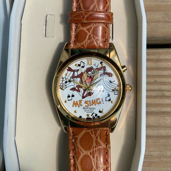 Vintage Collectible Tasmanian devil looney tunes musical watch and case - Picture 3 of 5